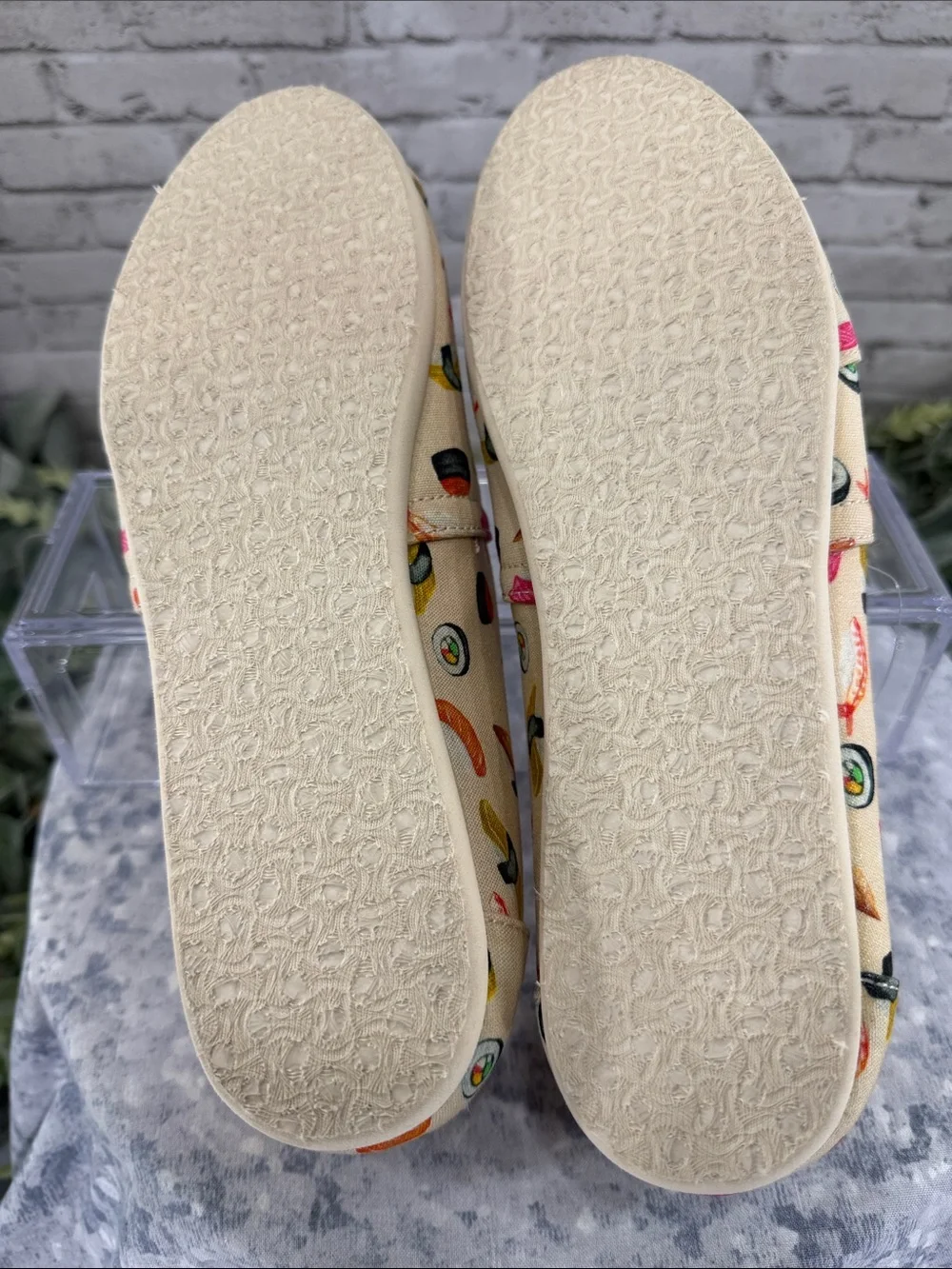 TOMS “Sushi Dinner” Print on Soft Natural Canvas Alpargata Flats WMS 8M NWT&NIB